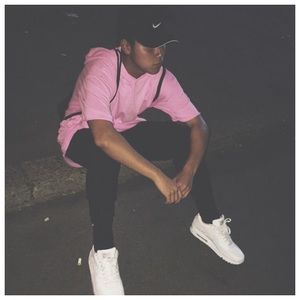 Meet your Posher, Phi au